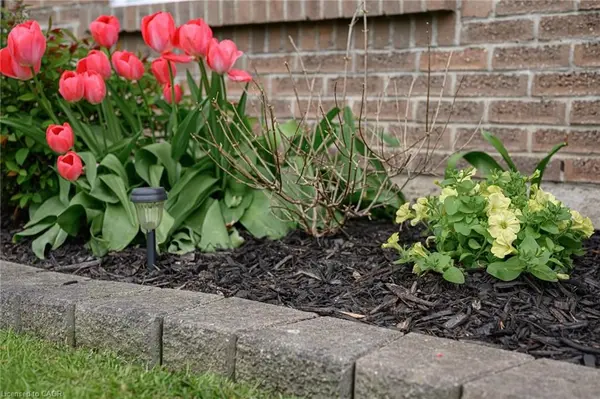 105 Maple AVE, Stratford, ON N5A 7G8
