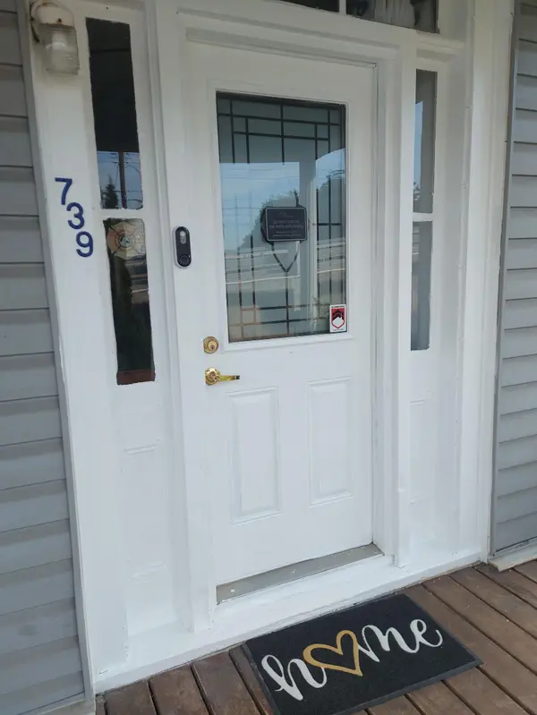 739 Edward ST, Prescott, ON K0E 1T0