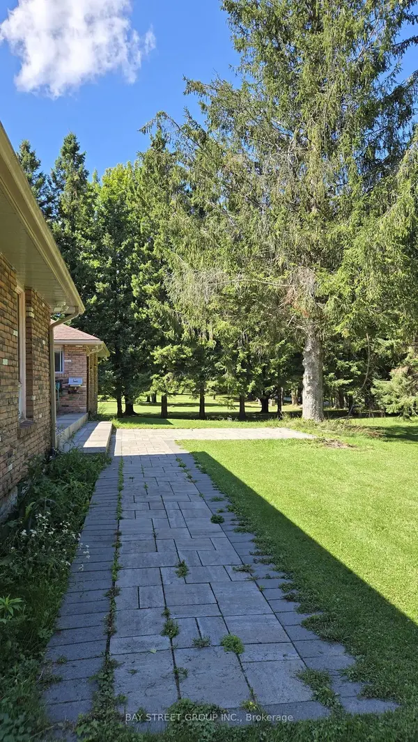49 Maplewood DR, Amaranth, ON L9V 3N6