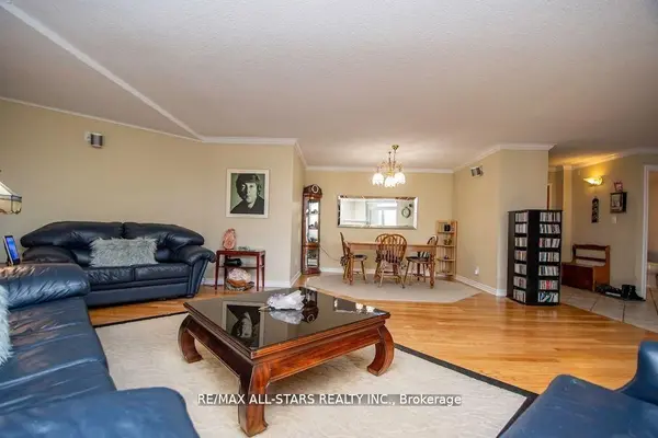 51 Rivermill BLVD #305, Kawartha Lakes, ON K9V 6E8