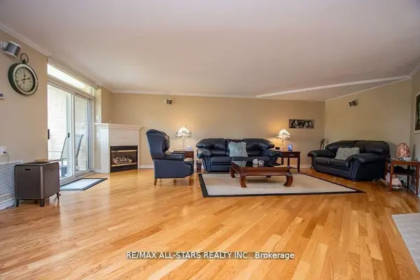 51 Rivermill BLVD #305, Kawartha Lakes, ON K9V 6E8