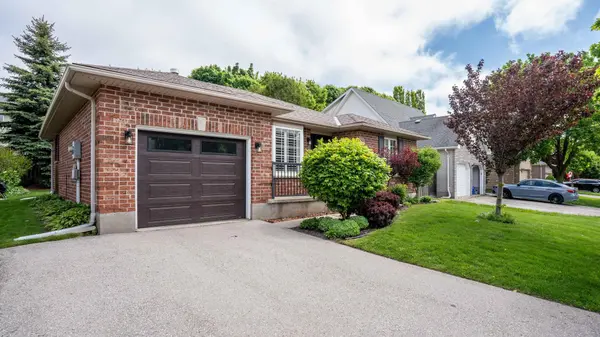 839 Guildwood BLVD, London North, ON N6H 5E4