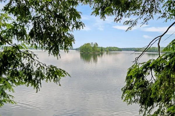 371 Sleepy Hollow RD, Tay Valley, ON K0G 1X0