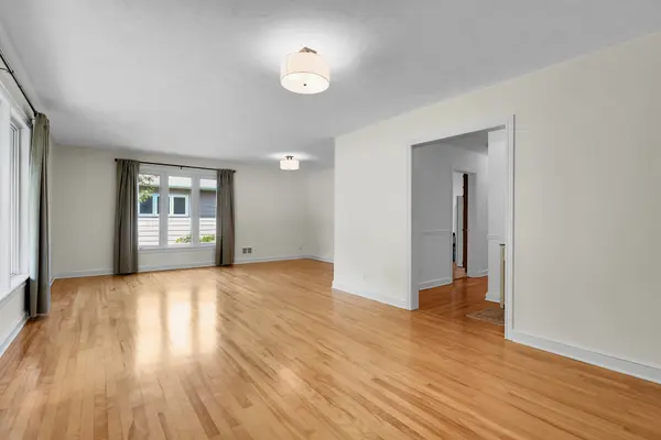 2243 Hillary AVE, Alta Vista And Area, ON K1H 7H7
