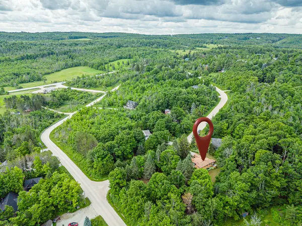 138 Kionontio TRL, Blue Mountains, ON L9Y 0R6