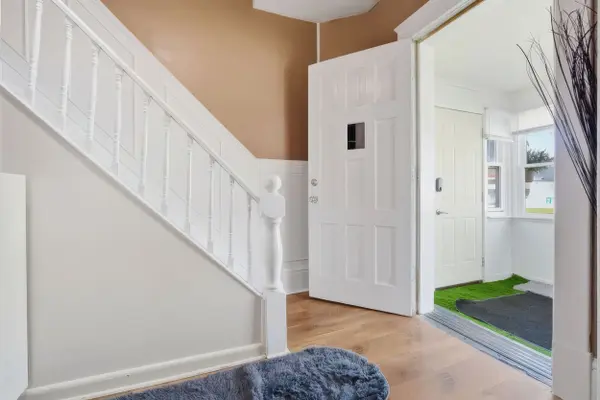 572 Downie ST, Stratford, ON N5A 1Y4