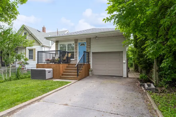 32 Grandview DR, St. Catharines, ON L2M 1A9