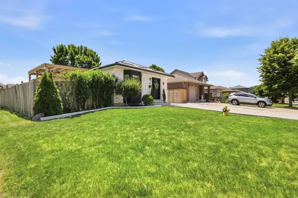 30 Trapper ST, London East, ON N5W 6B4