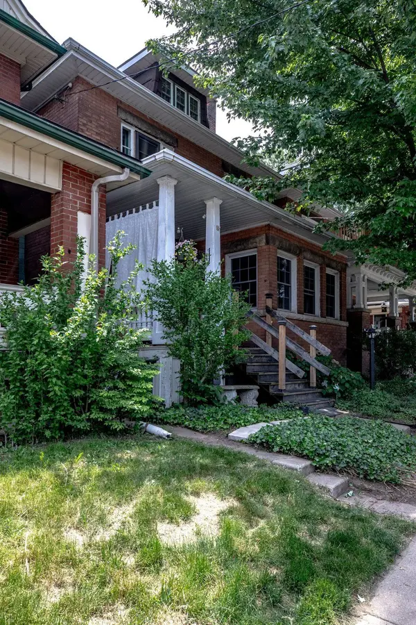 111 Spadina AVE, Hamilton, ON L8M 2X4