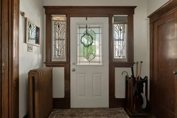 111 Spadina AVE, Hamilton, ON L8M 2X4