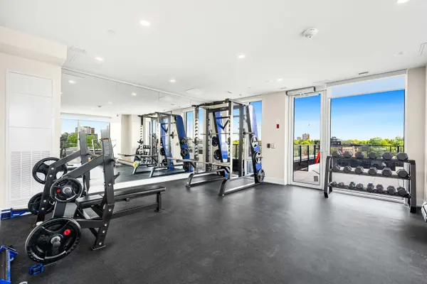 2070 SCOTT ST #1008, Westboro - Hampton Park, ON K1Z 0C8