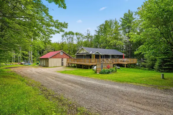 264 Stephenson 4 RD W, Huntsville, ON P0B 1M0