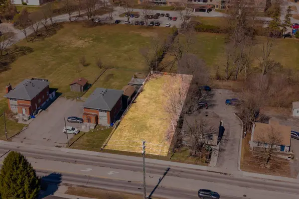 656 HURON ST, London East, ON N5Y 4J8