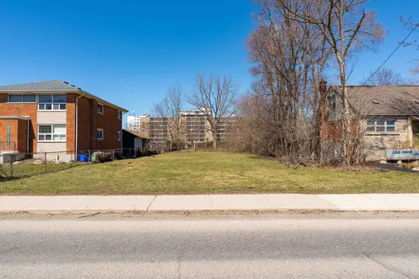 656 HURON ST, London East, ON N5Y 4J8