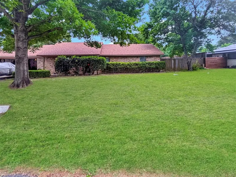 2816 N Haven Drive, Corinth, TX 76210