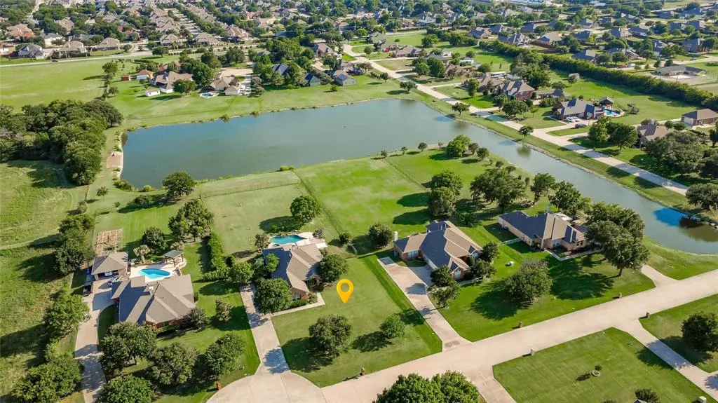104 Island Circle, Shady Shores, TX 76208