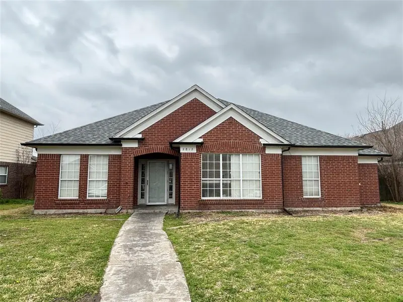 2812 Clearmeadow Drive, Mesquite, TX 75181