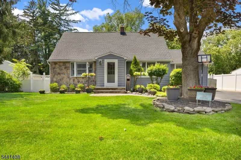 134 Marion Ct, Pompton Lakes Boro, NJ 07442