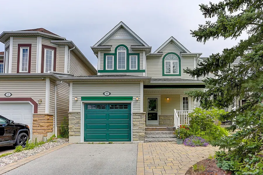4 Sinden DR, Whitby, ON L1M 2B8