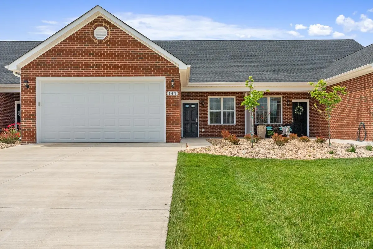 147 Villa Oak CIR, Bedford, VA 24523