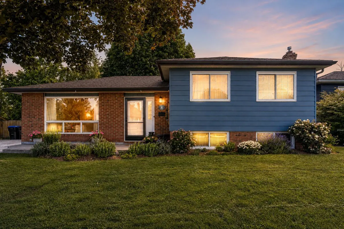 8 Harben CT, Collingwood, ON L9Y 4L8