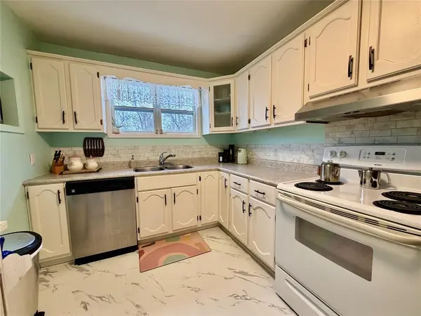 28-30 Bunkerhill Road, Fortune, NL A0E 1P0