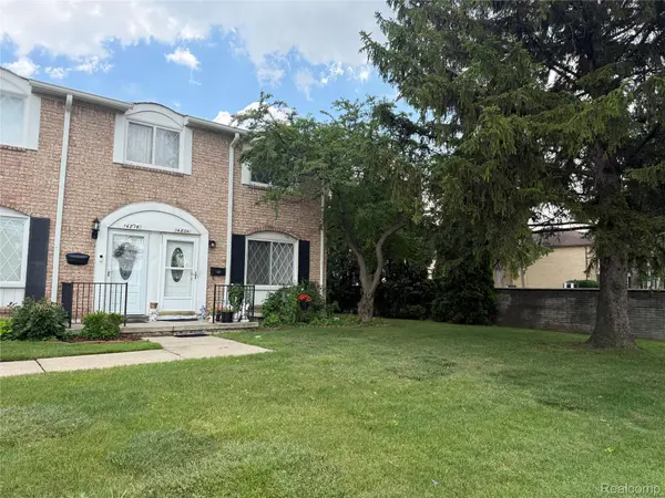 14804 El Dorado TER #22, Warren, MI 48088