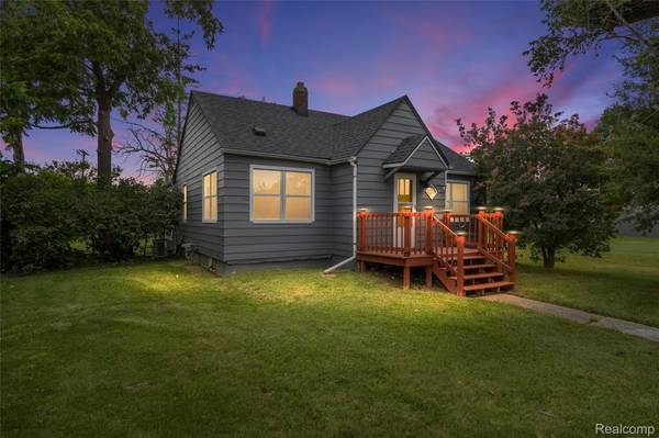 33065 Garfield RD, Fraser, MI 48026