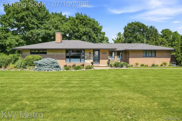 27861 Green Willow ST, Farmington Hills, MI 48331