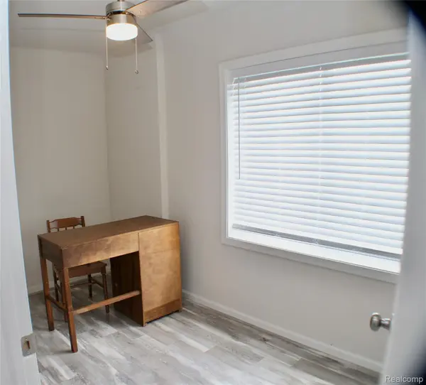48677 Sugarbush RD #1, Chesterfield Township, MI 48047