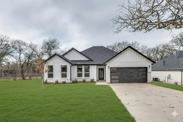 411 N Watson Street,  Seagoville,  TX 75159
