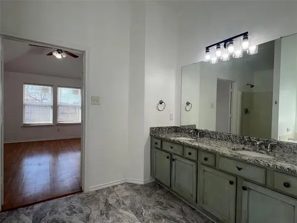 1023 Halifax Lane, Forney, TX 75126