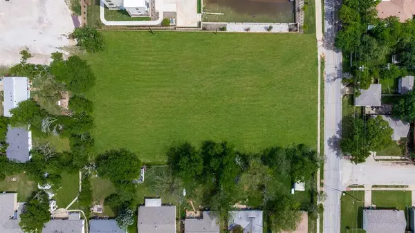 1100 Willowwood Street, Denton, TX 76205