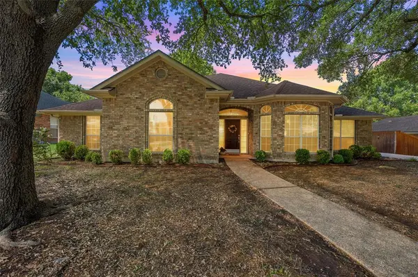 1105 Western Ridge Drive, Waco, TX 76712