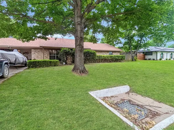 2816 N Haven Drive, Corinth, TX 76210