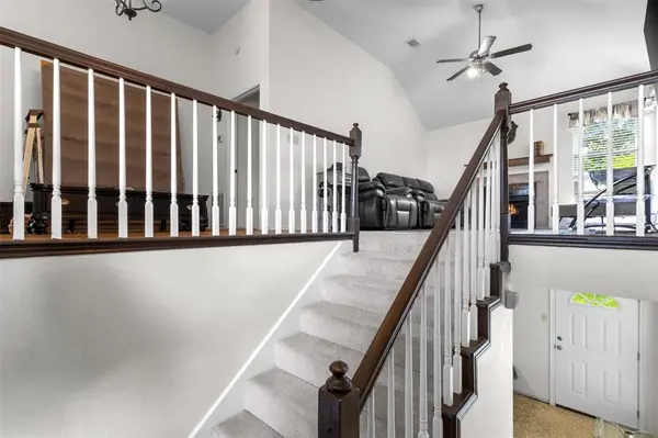 704 Meadowcreek Court, Garland, TX 75043