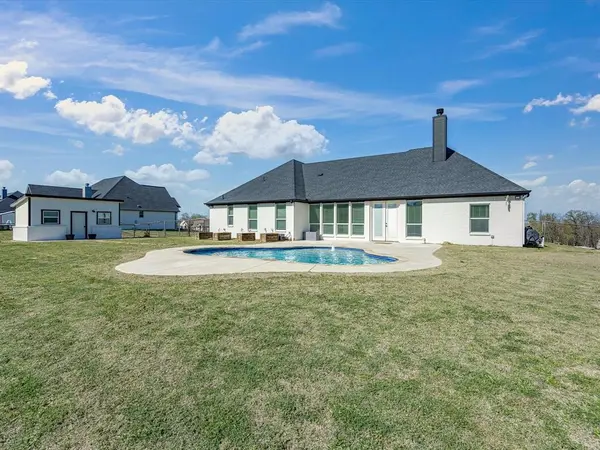 356 Scenic Wood Drive, Reno, TX 76020