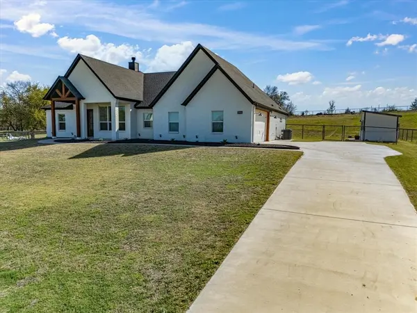 356 Scenic Wood Drive, Reno, TX 76020
