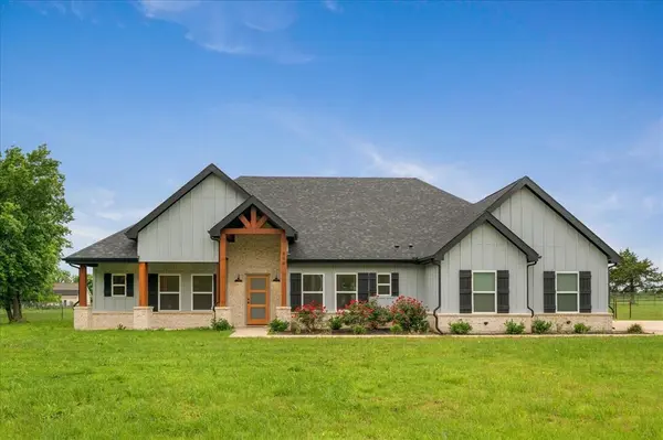 800 County Road 4108, Greenville, TX 75401