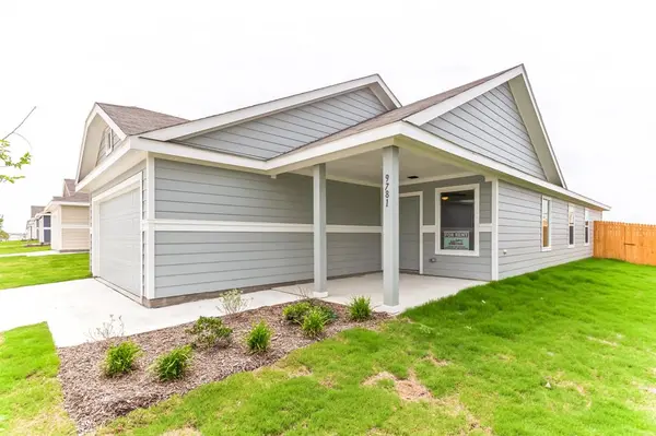 9781 Skyhawk Avenue, Fort Worth, TX 76179