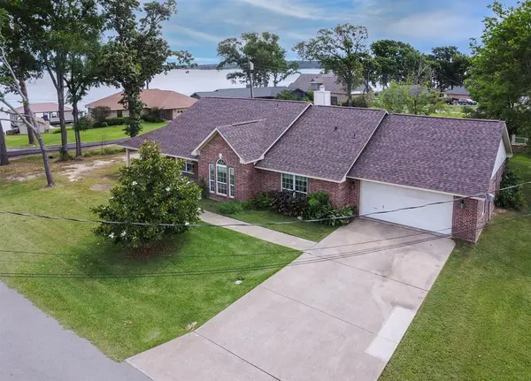 21750 Lakewood Lane, Chandler, TX 75758