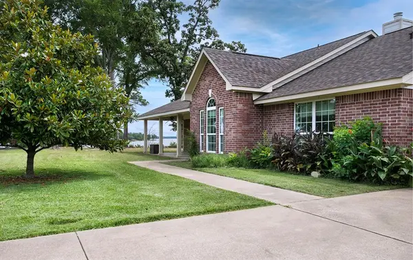 21750 Lakewood Lane, Chandler, TX 75758