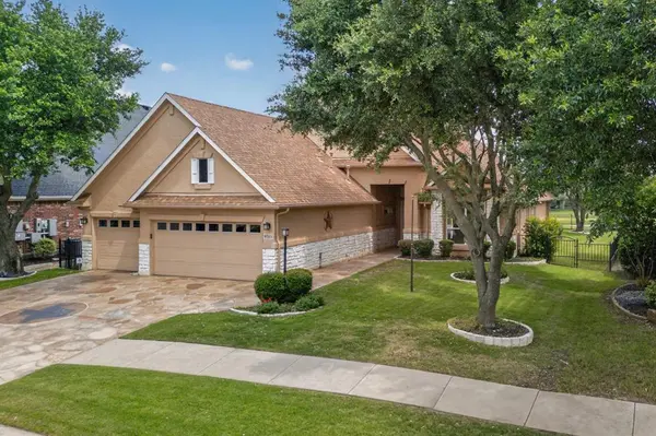 9313 Grandview Drive, Denton, TX 76207