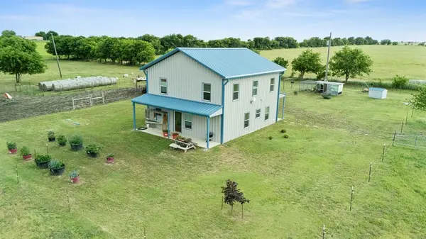 124 County Road 4511, Decatur, TX 76234