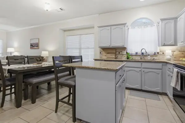 5913 Ozark Drive, Fort Worth, TX 76131