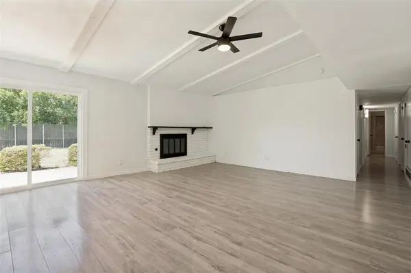 4931 S Colony Boulevard, The Colony, TX 75056