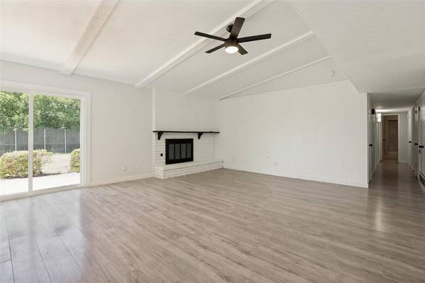 4931 S Colony Boulevard, The Colony, TX 75056