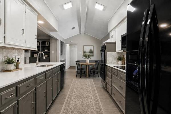 602 Wentworth Drive, Richardson, TX 75081