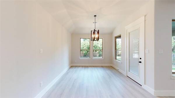 5624 Hiett Court, Fort Worth, TX 76112