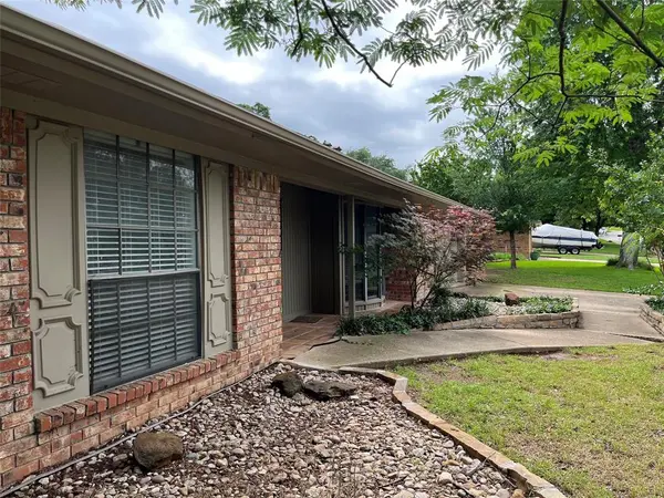 5008 Millsprings Drive, Arlington, TX 76017